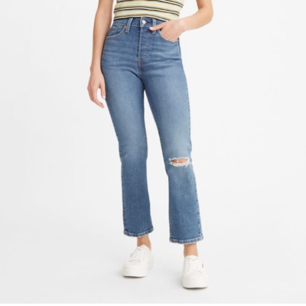 Levi's Light Blue Cropped Ankle Jeans